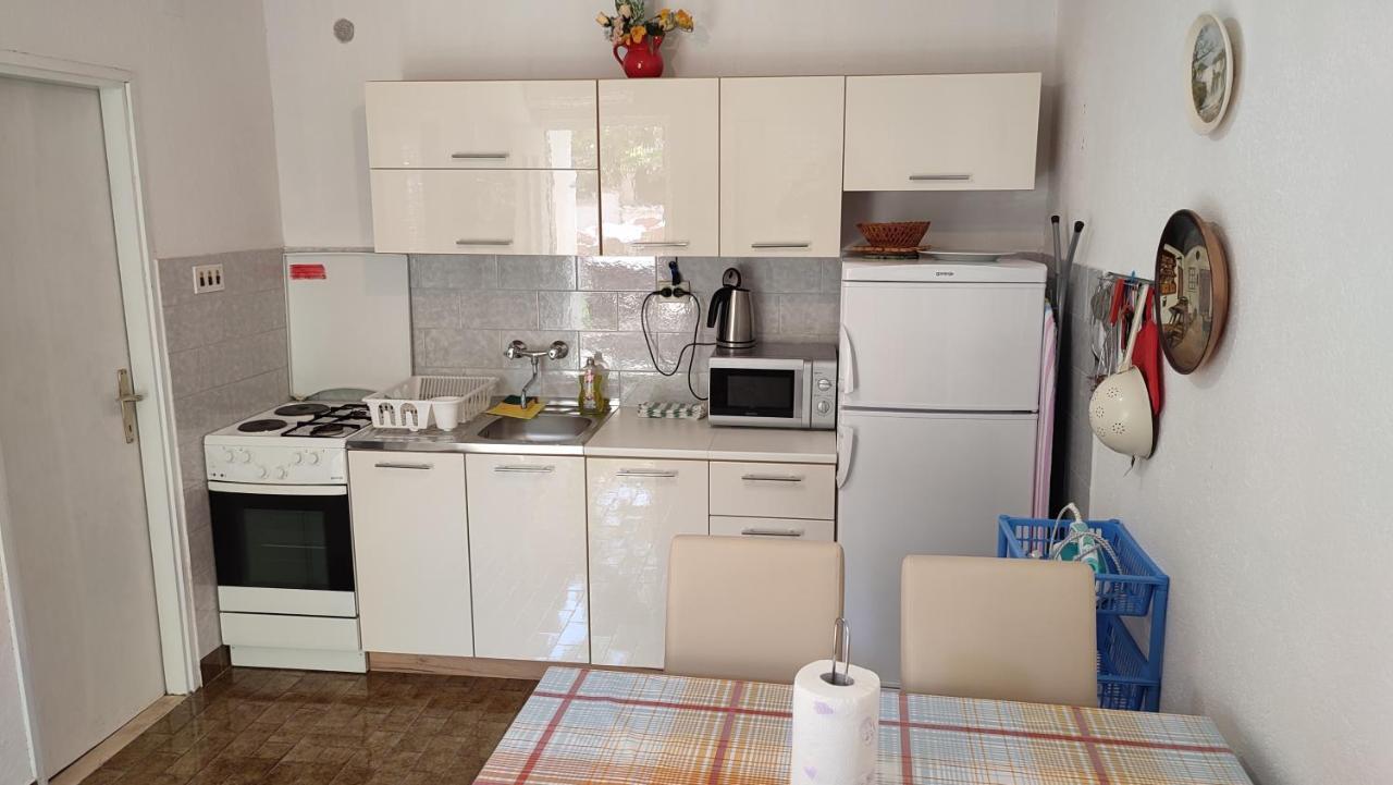 Apartmani Vinko Бол Екстер'єр фото