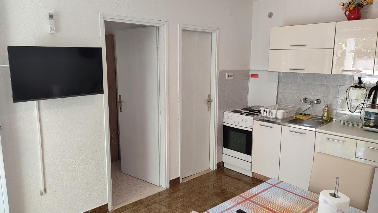 Apartmani Vinko Бол Екстер'єр фото