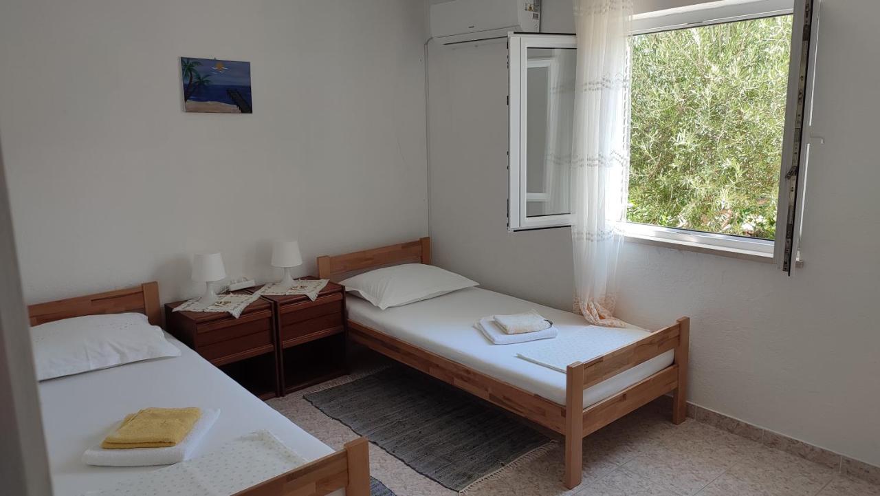 Apartmani Vinko Бол Екстер'єр фото