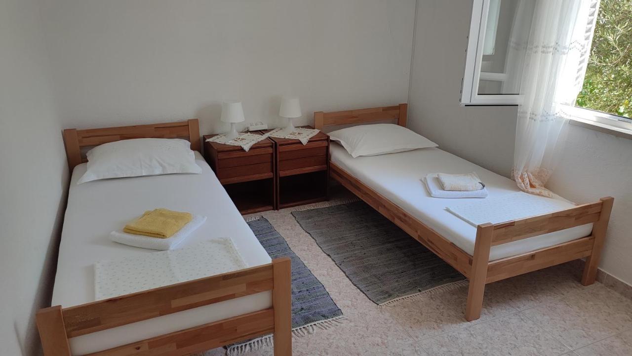 Apartmani Vinko Бол Екстер'єр фото