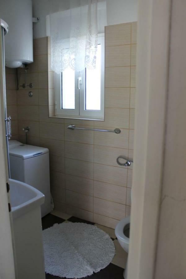 Apartmani Vinko Бол Екстер'єр фото