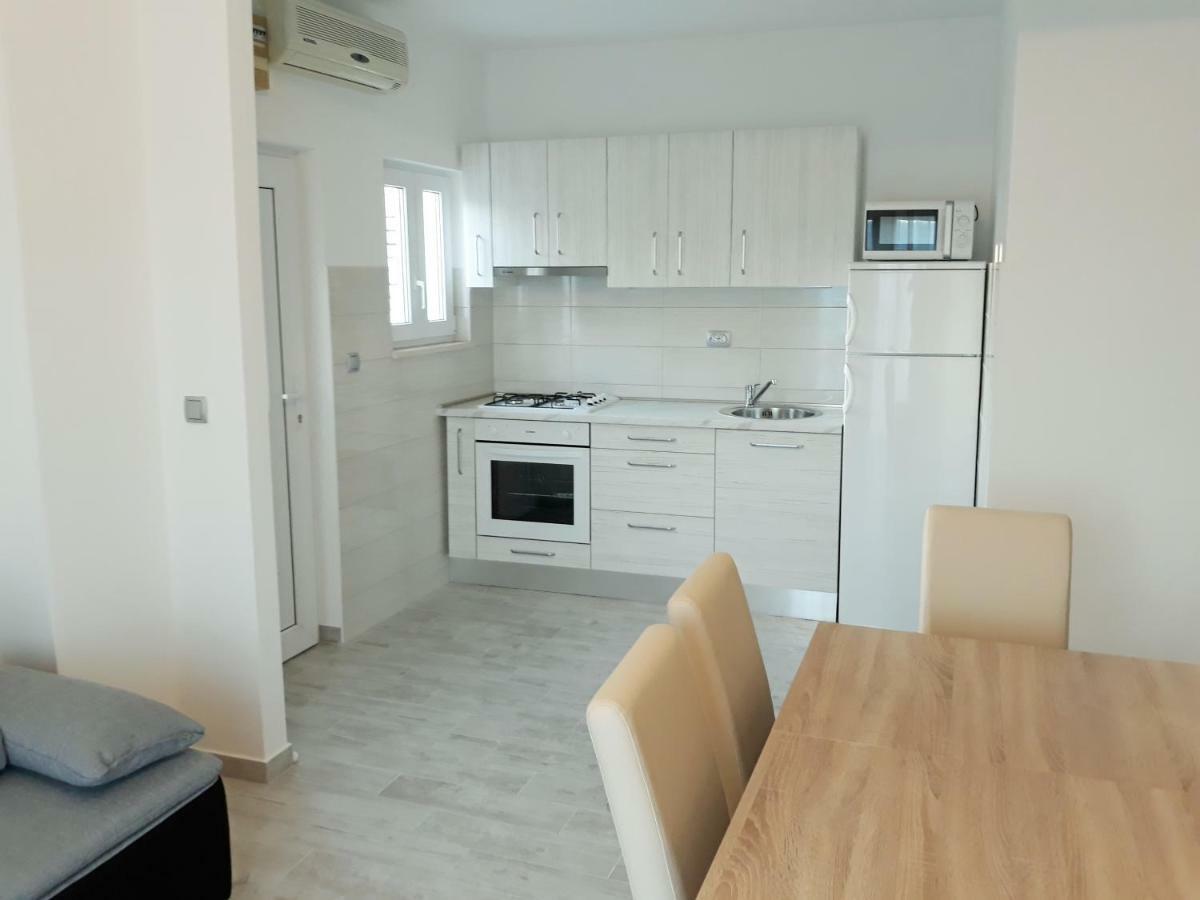 Apartmani Vinko Бол Екстер'єр фото